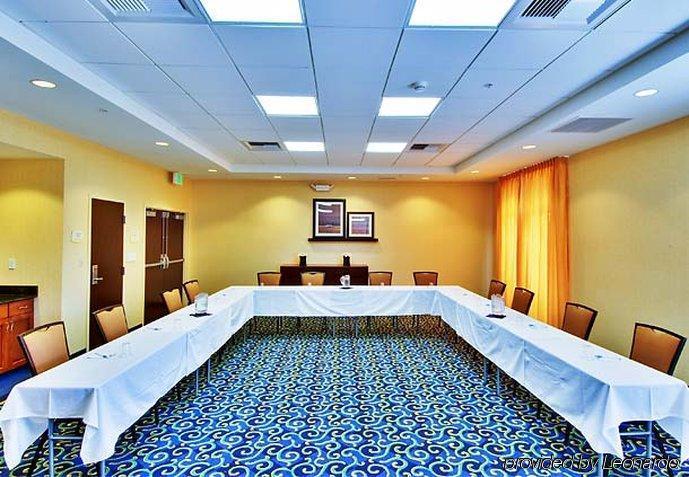 Springhill Suites Fresno Facilidades foto